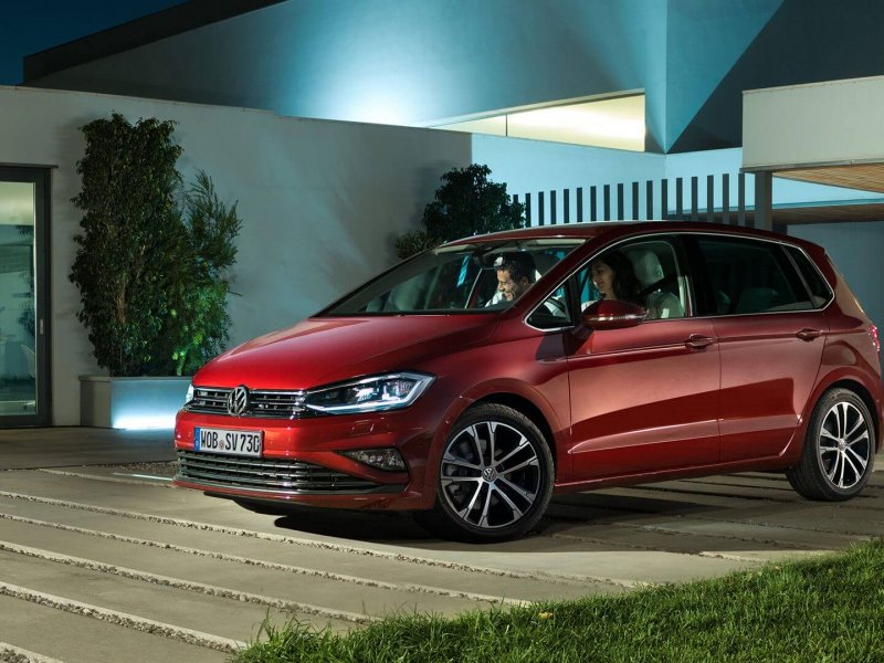 VOLKSWAGEN Golf Sportsvan neuve
